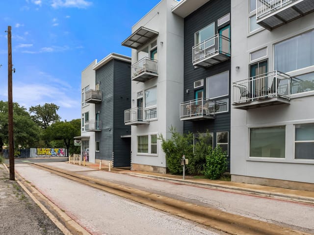 2931 E 12th ST Unit #201