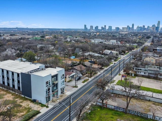 2931 E 12th St Unit #302