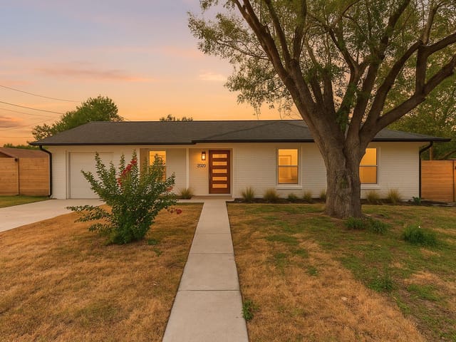2938 Pecan Springs RD