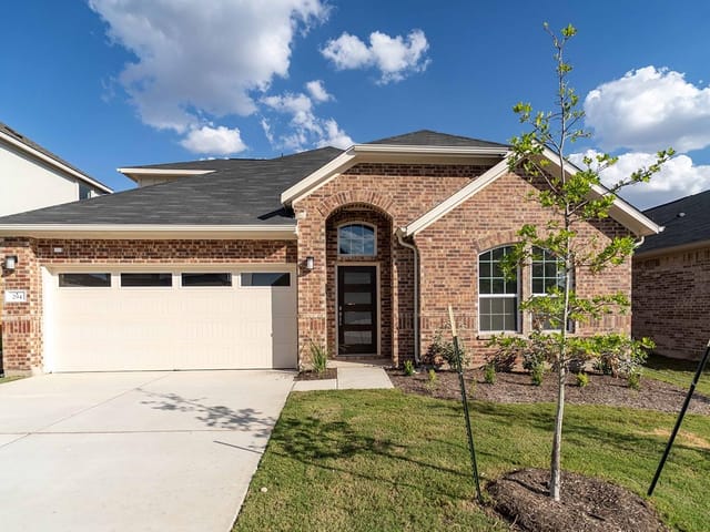 294 Rubber Tree Way
