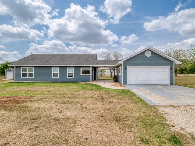 2950 County Road 484 Rd