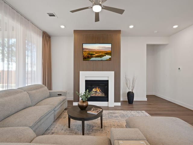 298 Canal Dr