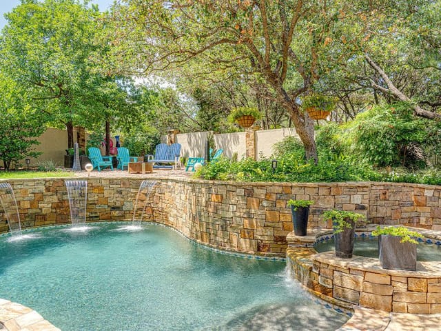 3 Applegreen Ct