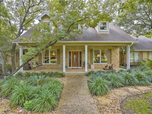 3 Leopold Ln