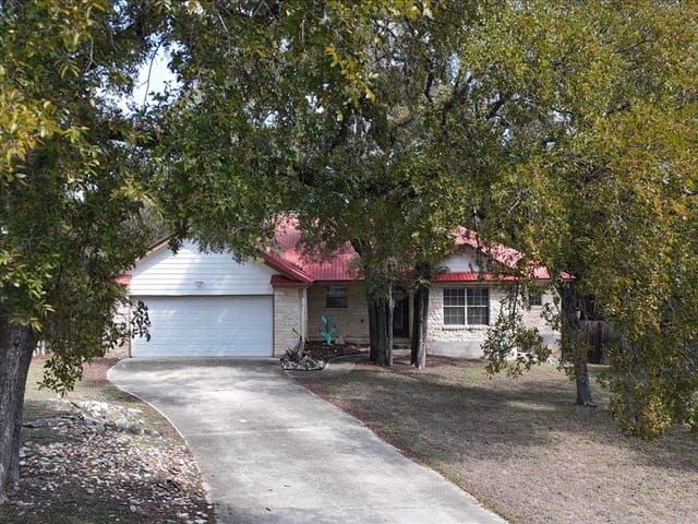 3 Woodlark WAY