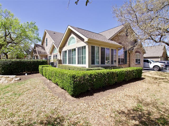 30 Wildwood Dr Unit #223