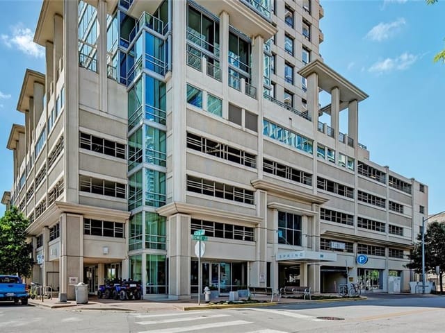 300 Bowie ST Unit #1006