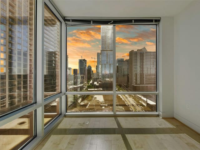 300 Bowie St Unit #1702