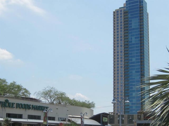300 Bowie ST Unit #2806