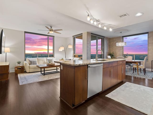300 Bowie St Unit #3803