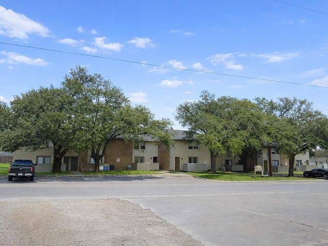 300 Childress Dr SW