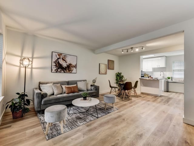 300 Crockett St Unit #101