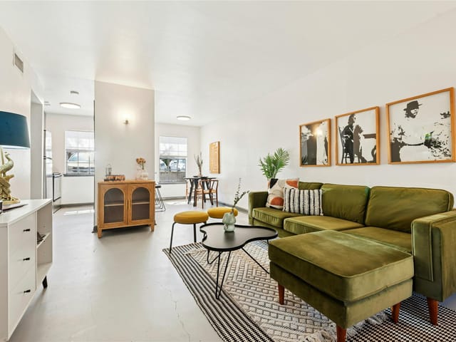 300 Crockett St Unit #118