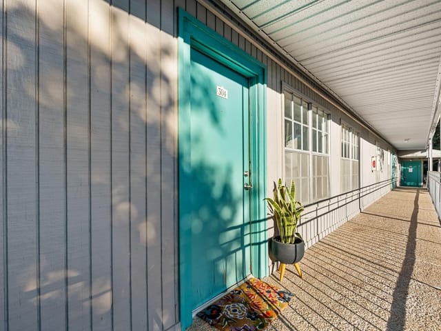 300 Crockett St Unit #304