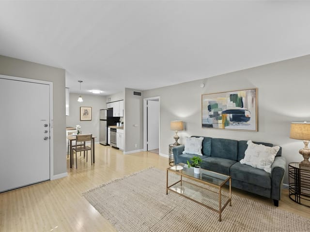 300 Crockett St Unit #307