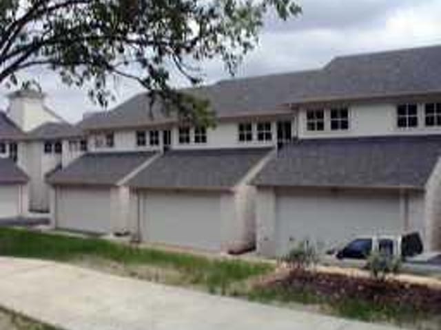 300 LEGRANDE Ave Unit #5