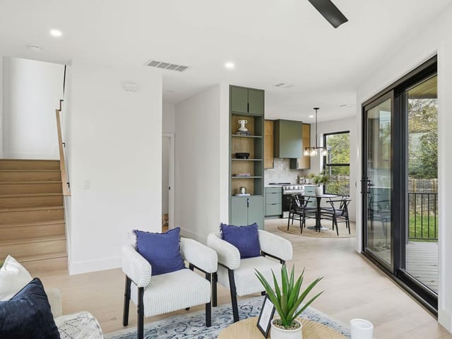 300 Lightsey Rd Unit #2
