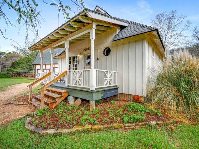 300 Mill Race Ln Unit #8
