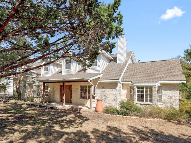 300  Rock House Dr
