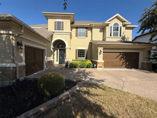 300 Summer Alcove WAY