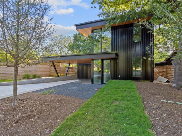 3000 Brinwood Ave
