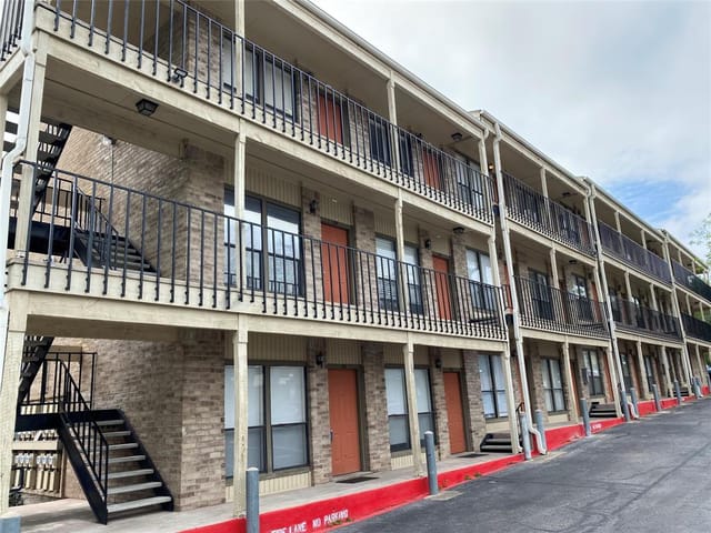 3000 Guadalupe St Unit #116