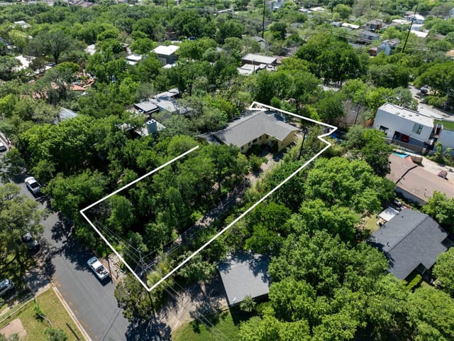 3000 Oak Crest Ave
