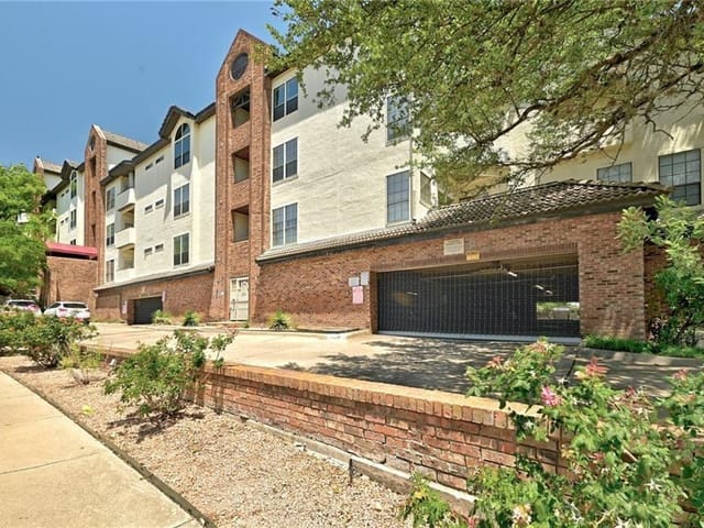 3001 Cedar St Unit #111