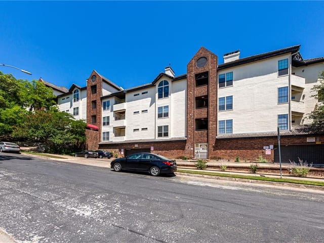 3001 Cedar St Unit #209