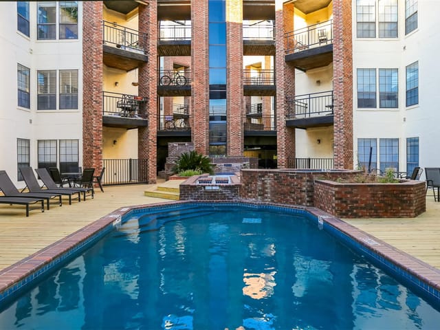 3001 Cedar St Unit #A-208