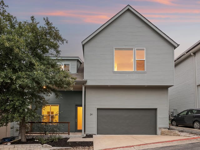 3001 Del Curto Rd Unit #24