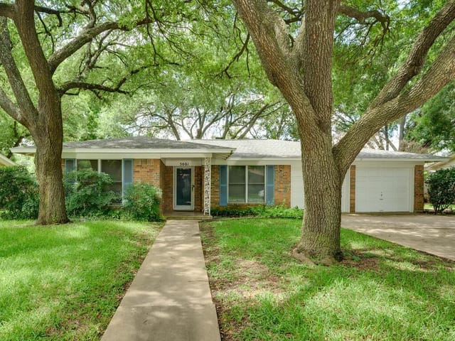 3001 Mcelroy Dr