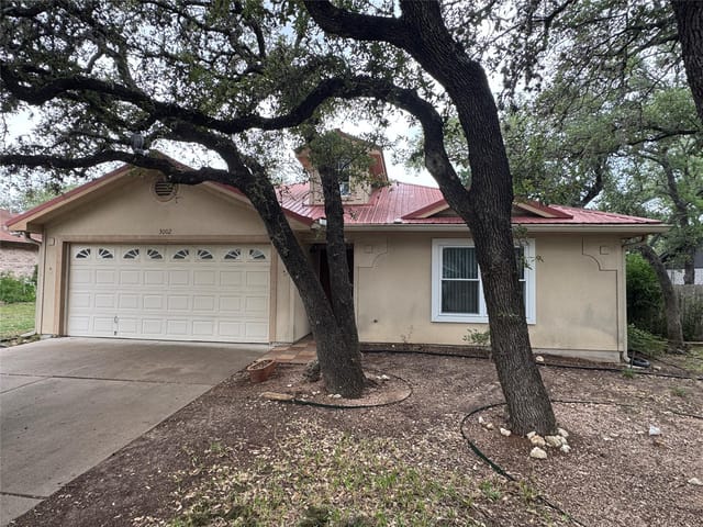 3002 Headly Dr