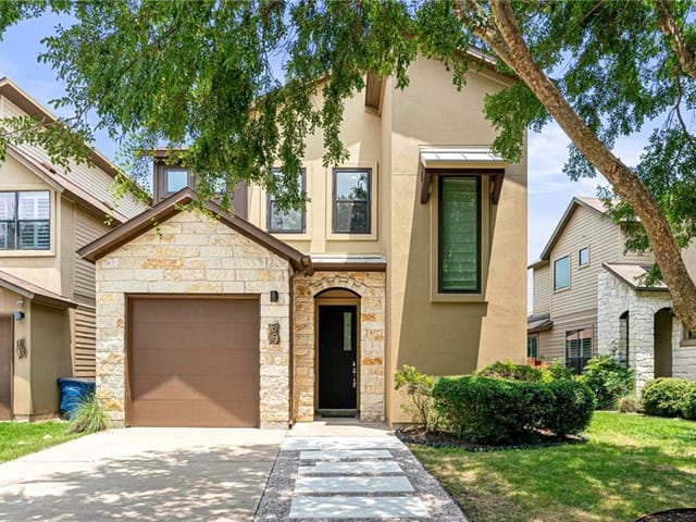 3003 Corbin Ln