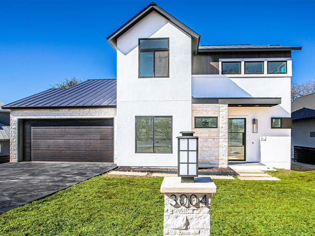 3004 Driftwood Ln