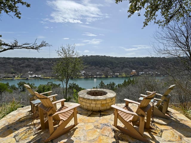 3004 Patio Cir