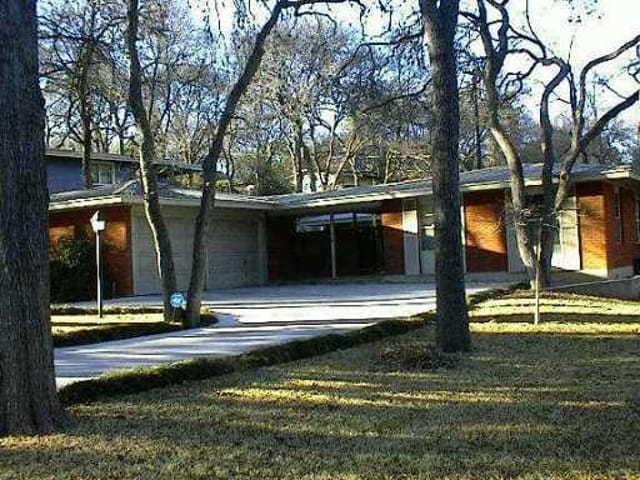 3004 Rae Dell Ave