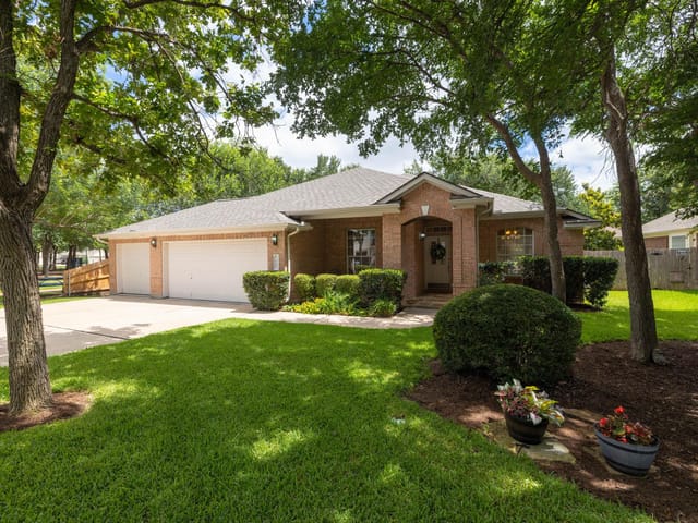 3005 Cedar Elm LN