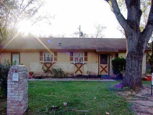 3006 BIRDWOOD Cres