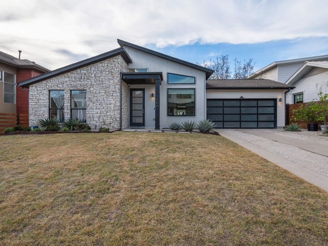 3006 Garden Villa LN