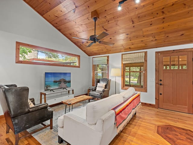 3007 Clawson Rd