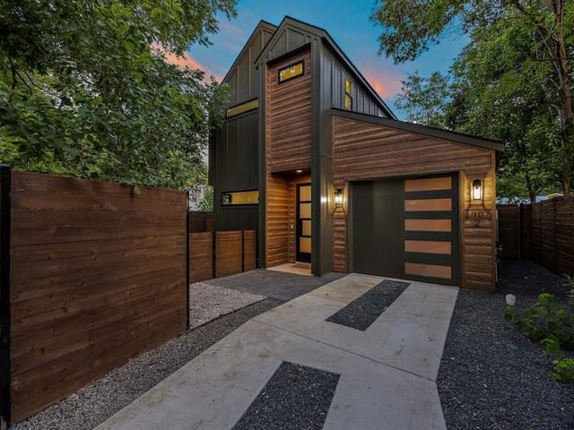 3007 Garwood St Unit #2