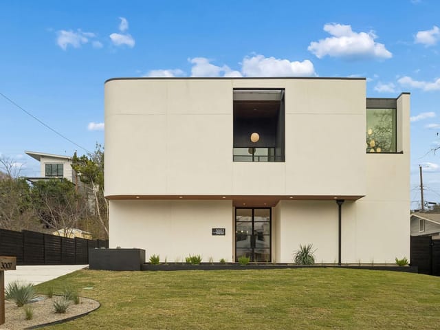 3007 Locke Ln