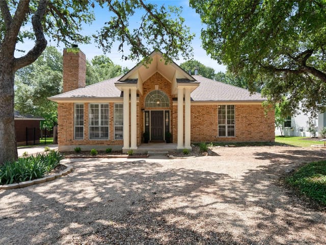 3007 Sesbania Dr