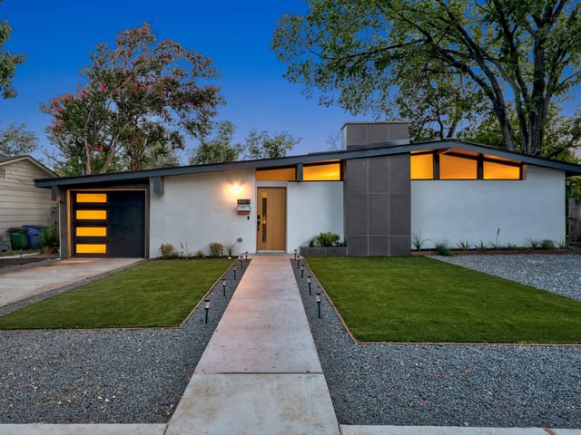 3007 Village DR
