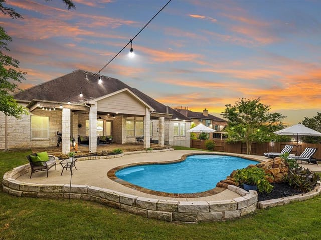 301 Aspen Dr
