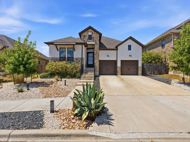 301 Carpenter Hill DR