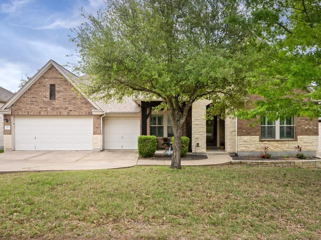 301 Grafton LN
