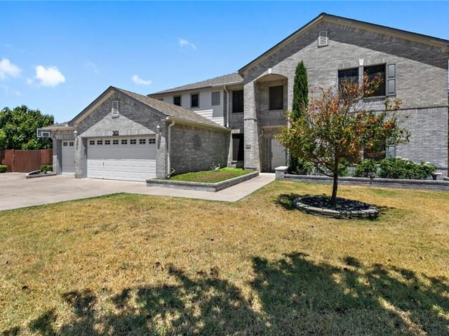 301 Santolina LN
