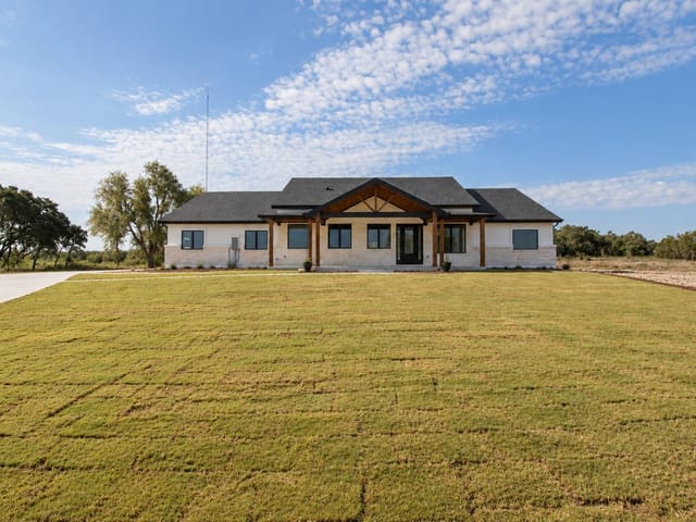 301 Serenity DR
